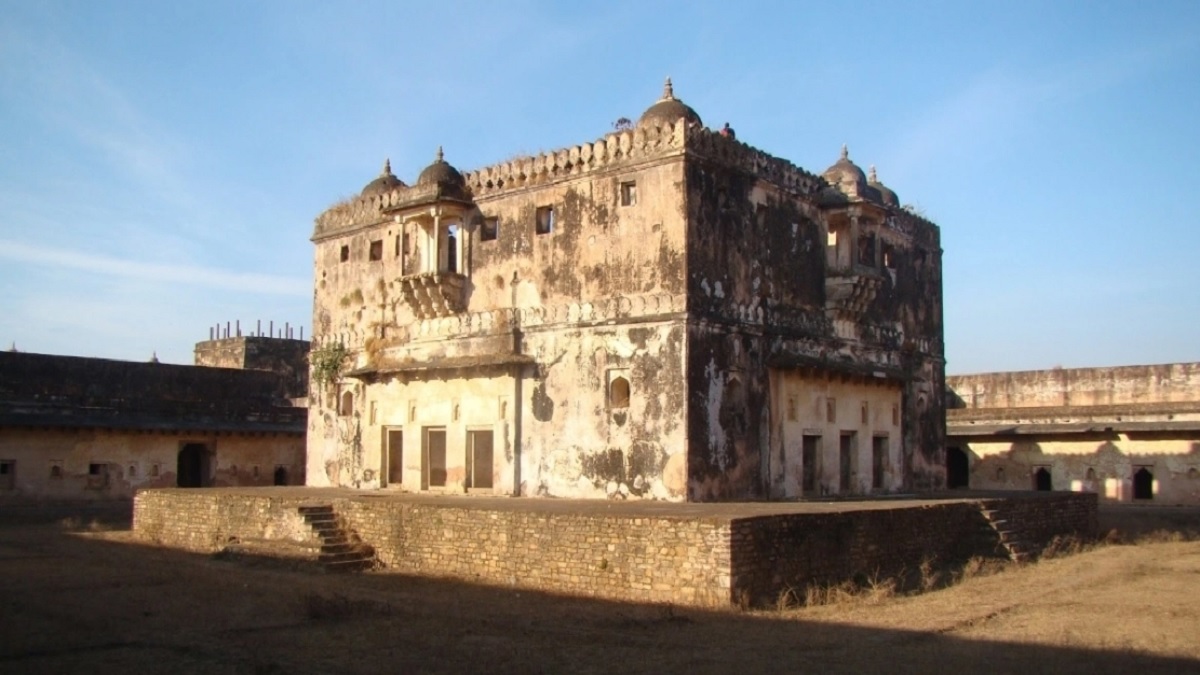 . Veer Kunwar Singh Fort